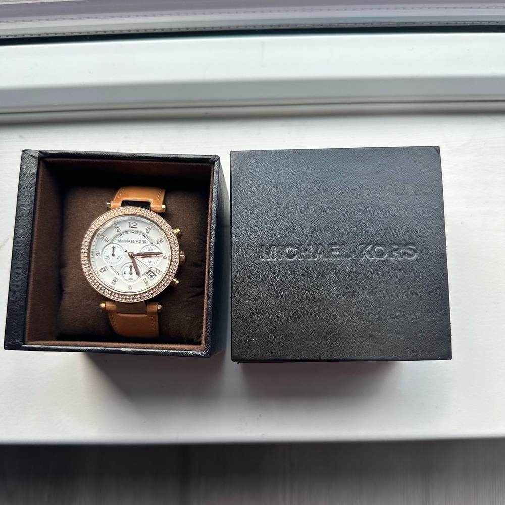 Rose gold and leather Michael Kors Watch